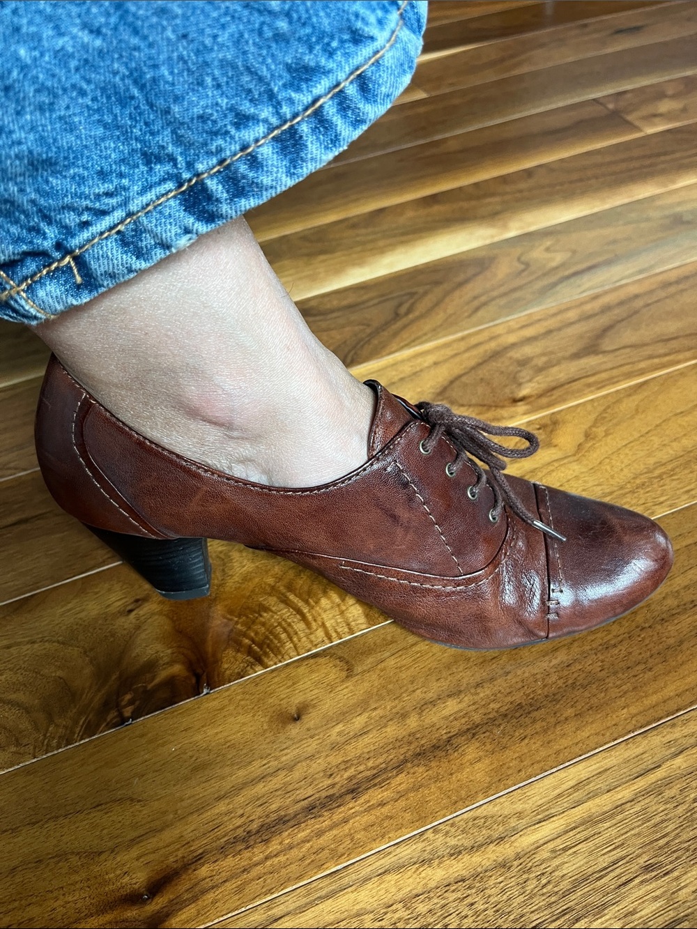 Brown Leather Lace-Up Women's shoes